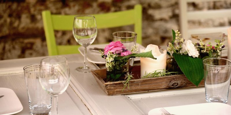 table, set table, floral arrangement, celebration, party, fixed, board, glasses, table decoration, dishes, meal, plate, invitation, festive table